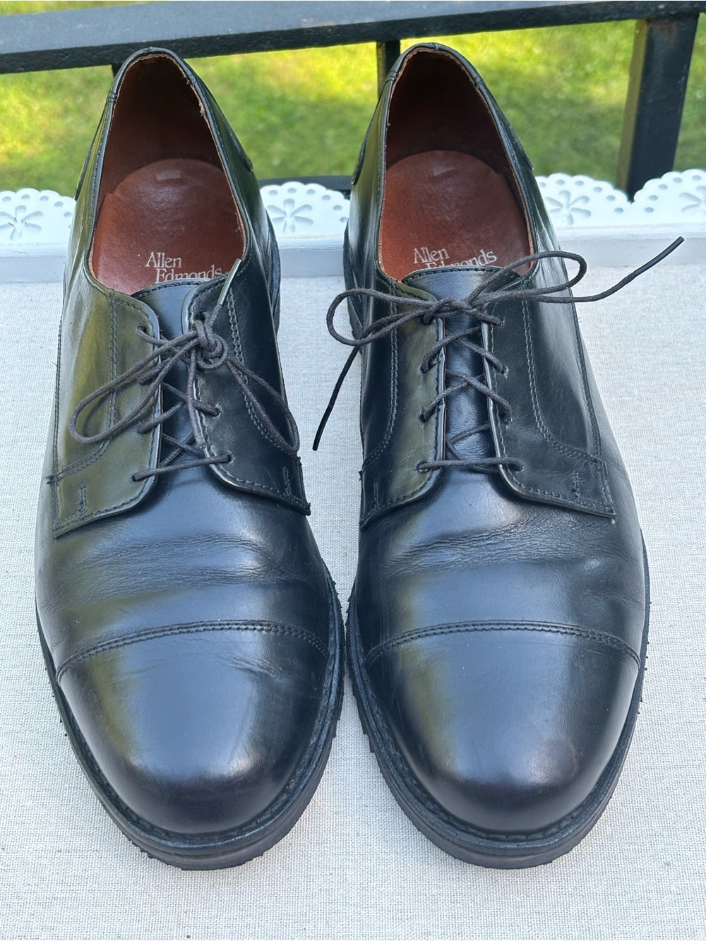 Allen Edmonds Memphis Black Oxford Cap Toe Dress Shoe. Natural Rubber Sole Sz 12